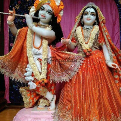 Marble Pair Of Radha Krishna Murti-ISKCON Marble Deities of Radha Krishna Statue-Krishna Idol For Home Mandir/Office-Radha Krishna in Marble Marble Pair Of Radha Krishna Murti-ISKCON Marble Deities of Radha Krishna Statue-Krishna Idol For Home Mandir/Office-Radha Krishna in Marble