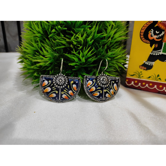 Hook Earrings Hook Earrings
