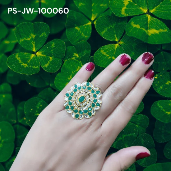 Flower Design Traditional Ring With Turquoise Stone - Platear